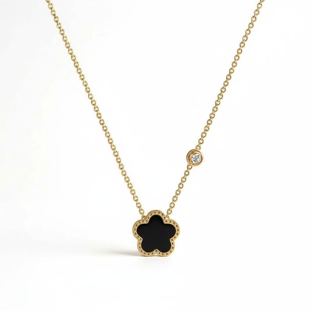 Noir Fleur Necklace